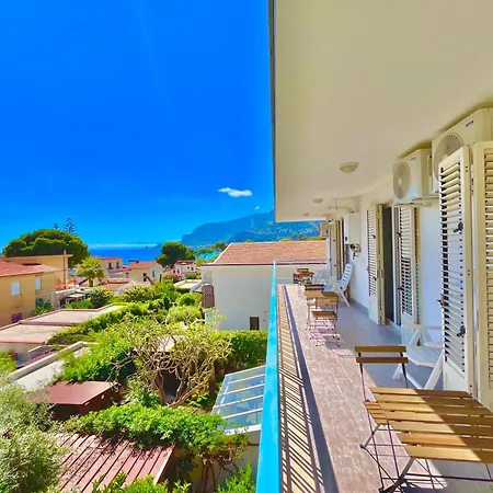 Bed & Breakfast Mongibello Rooftop Mondello
