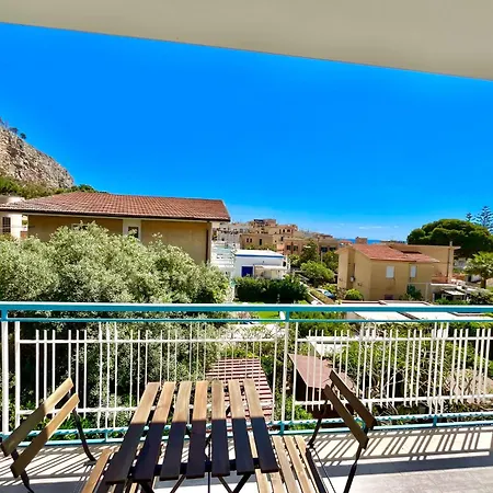 Bed & Breakfast Mongibello Rooftop Mondello